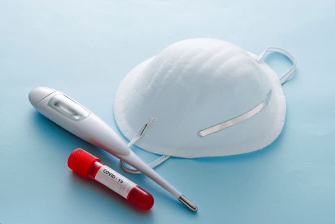 У Львові медикам вже виплатили понад 10 мільйонів гривень допомоги