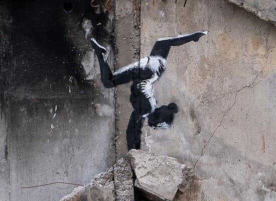 Бенксі створив графіті у Київській області. Фото: Інстраграм