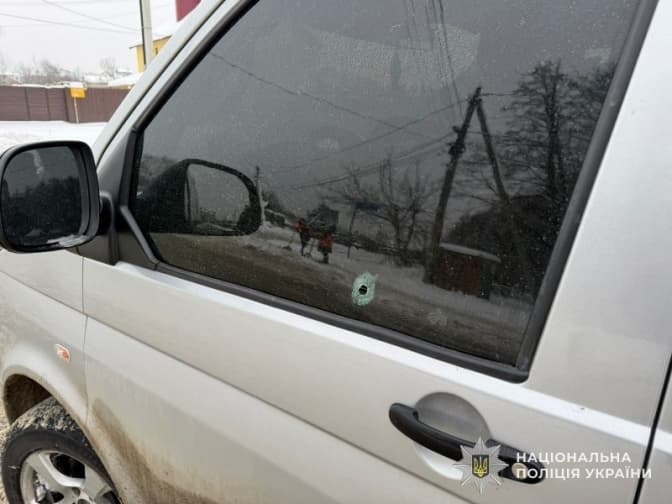 Поліція встановила особу чоловіка, який біля Львова стріляв у бус з військовими ТЦК