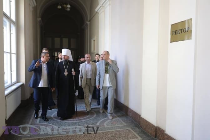 Фото дня. До Львова приїхав Митрополит Епіфаній