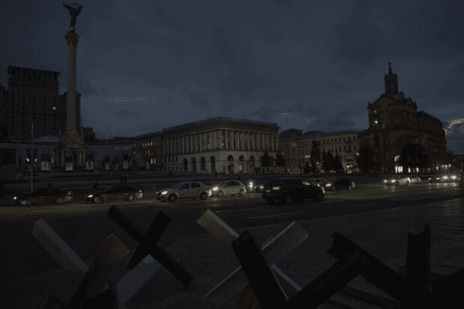 У ДТЕК назвали причини складної ситуації зі світлом у Києві