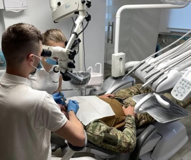 Безкоштовне лікування зубів для військових: що потрібно знати