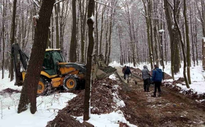У Брюховицькому парку облаштовують ще одну алею