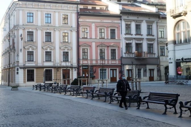 В Україні зафіксували 897 випадків коронавірусу