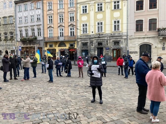 У Львові власники МАФів пікетують міську раду
