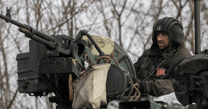 Підсумки 12 дня вторгнення: росія перегрупувала війська і зосередила зусилля на Маріуполі та оточенні Києва