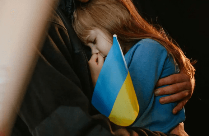 На Львівщині бізнес може допомогти дітям, що втратили батьків під час війни. Як долучитись