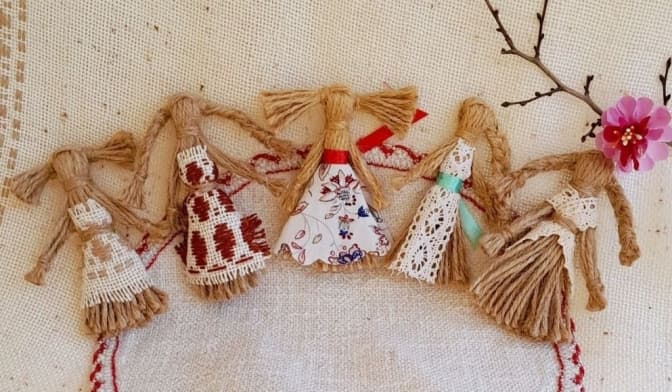 Львів'ян запрошують на виставку українських мотанок