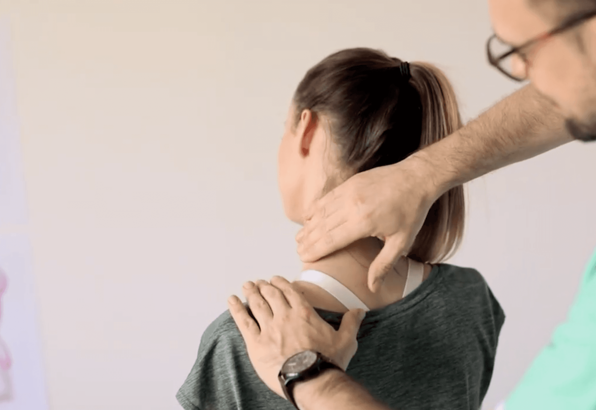 Скриншот з відео "Оксфорд медікал"