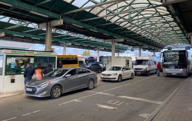 На кордоні з Польщею тестують нову біометричну систему: можливі затримки