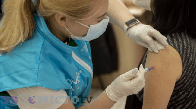 У Львові першу дозу вакцини від Covid-19 отримали більше 8,5 тис. людей