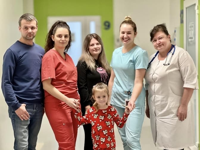 Ледь не загинула від Covid-19. Львівські лікарі врятували 5-річну дівчинку