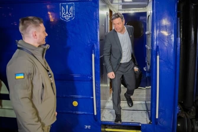 До Києва прибули віцеканцлер Німеччини та генсек Ради Європи