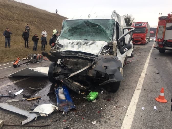 Львівські надзвичайники показали наслідки масштабної аварії на об’їзній