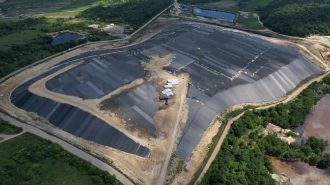 Технічну рекультивацію сміттєзвалища в Грибовичах закінчили на 75%. Як полігон виглядає зараз