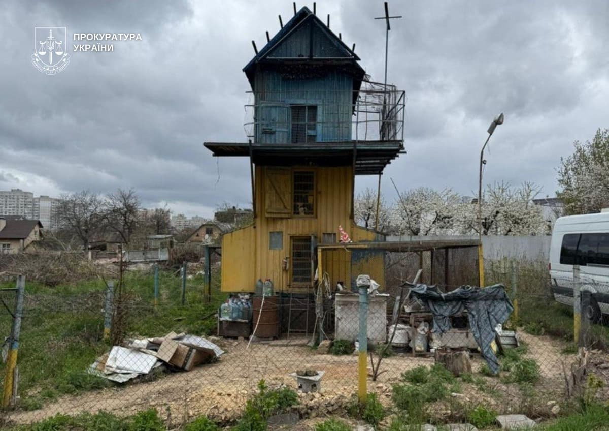 Голубник замість багатоповерхівки: у Києві суд зірвав схему захоплення землі на 12 мільйонів гривень