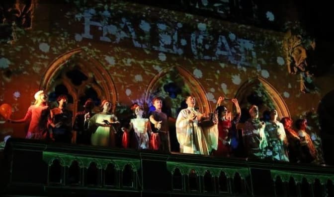 На фасаді театру Курбаса показали відеомапінг. Фото, відео