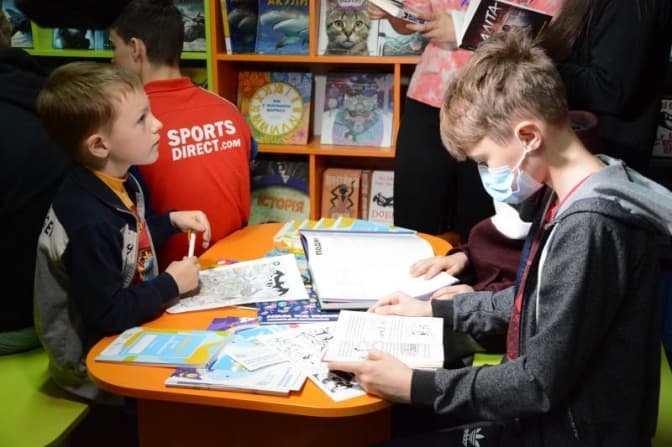 У міській дитячій клінічній лікарні створили Книжкову палату. Фото