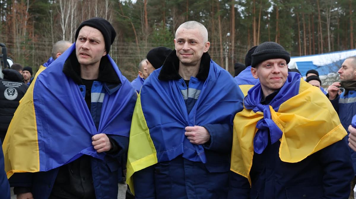 Відбувся черговий обмін полоненими: в Україну повернулися 200 захисників