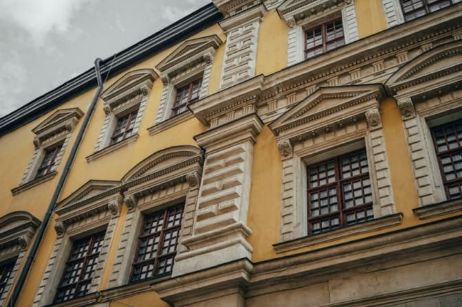 Де у Львові карбували монети та що спричинило замах на монетний двір