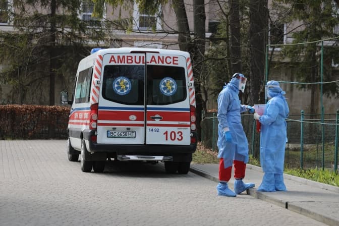 Хто в Україні найчастіше помирає від коронавірусної хвороби