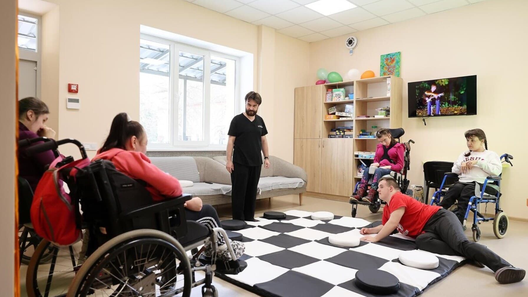 Спільне заняття в одному із осередків денного догляду "Джерела" / фото: ЛМР