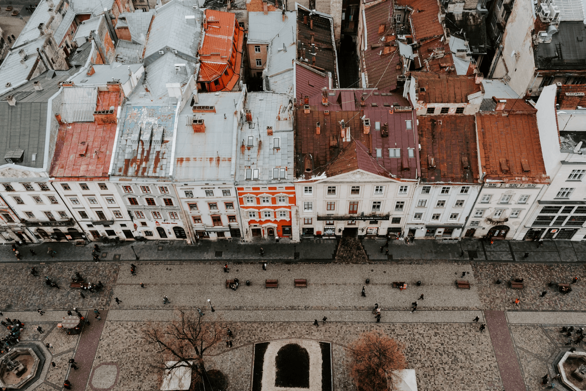 У Львові ремонтують ще три аварійні балкони