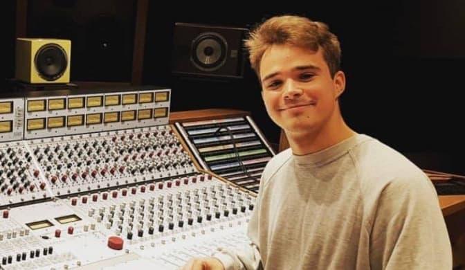 Через ракетний удар по Вінниці загинув член команди львівської співачки Роксолани