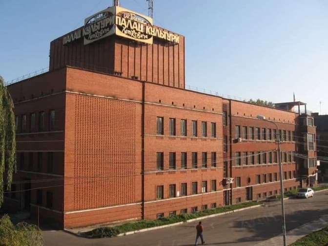 У Львові масштабно відремонтували Палац Гната Хоткевича. Фото