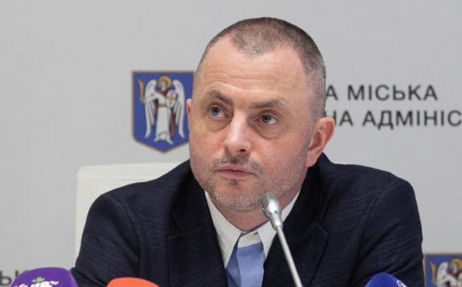 Депутати Київради вимагають звільнення голови Деснянської РДА Максима Бахматова