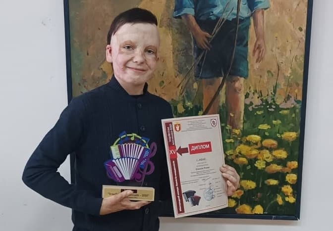 Хлопчик зі Львова, який пережив ракетну атаку рф, став переможцем міжнародного музичного конкурсу