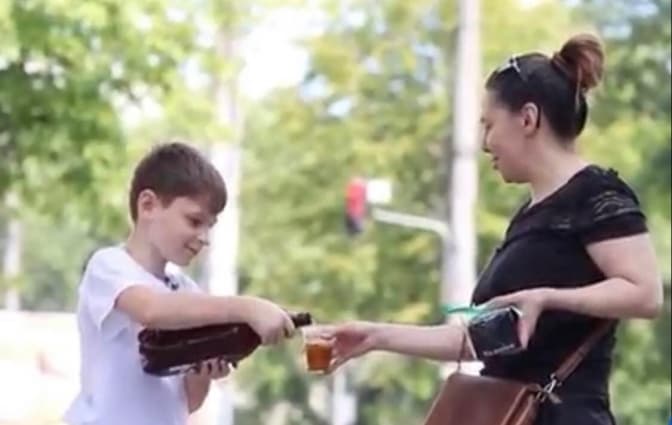 Скріншот з відео