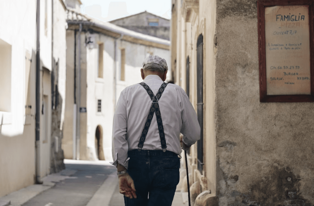 Українці за кордоном зможуть отримувати пенсію за спрощеною процедурою