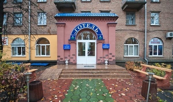 З готельного комплексу «Феофанія» у Києві через суд виселили недобросовісного орендаря