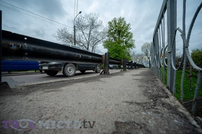 Довга історія короткого моста, або чому Рясне може стати «островом»