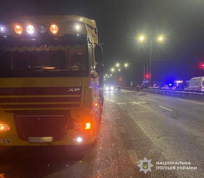 На трасі Київ–Чоп на Львівщині вантажівка на смерть збила пішохода