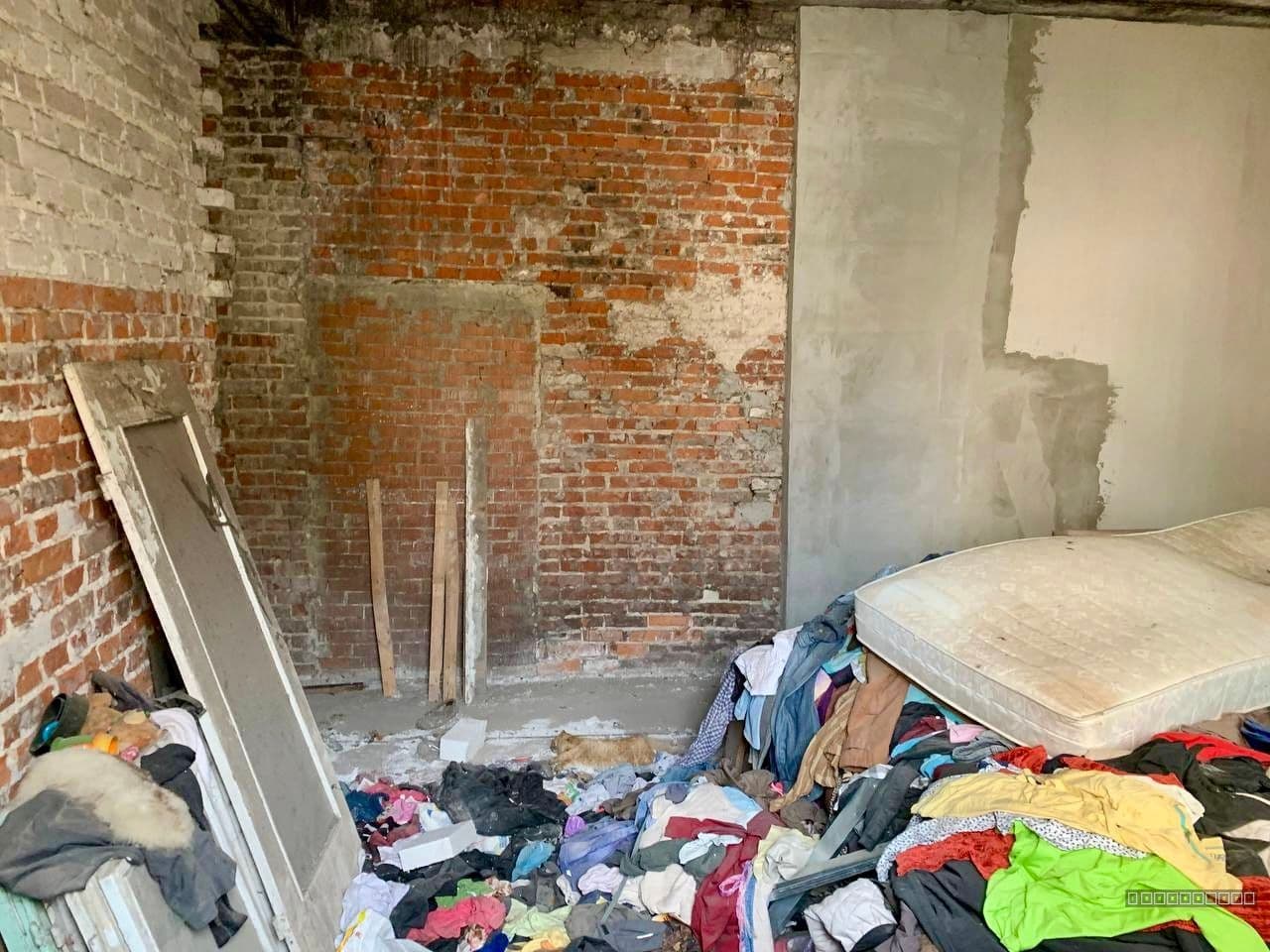 Фото з приміщення на Пулюя