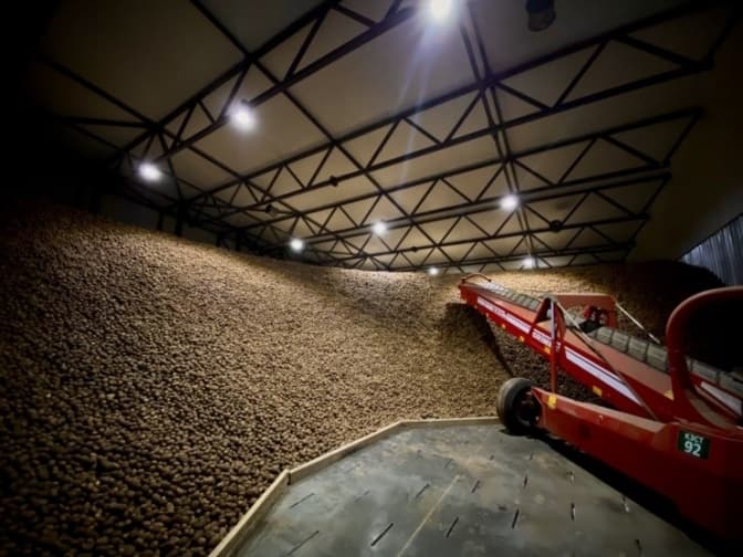 На Львівщині відкрили одне з найбільших картоплесховищ в Україні