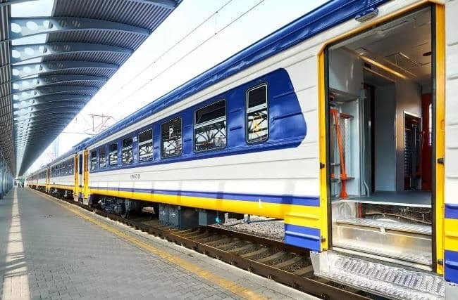 Kyiv City Express запускає додаткові рейси між Видубичами та Дарницею через погану погоду