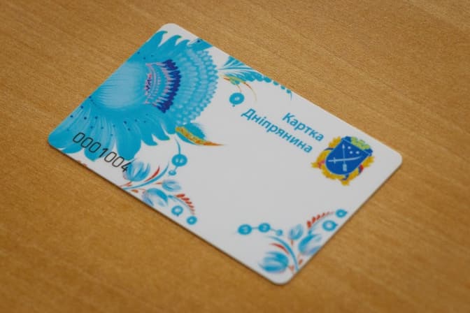 Е-двигуни і е-гальма. Яніка Мерило про бюрократію, тролінг і неелектронну пошту