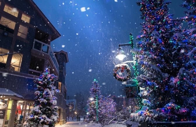 Який головний символ цьогорічного Різдва у Львові та нічна повітряна тривога на Львівщині. Підсумки доби