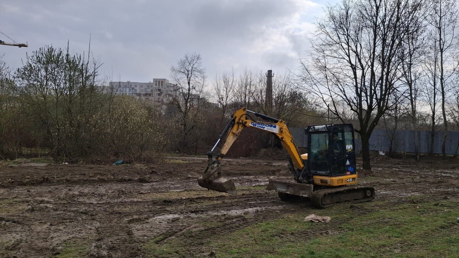 Фото: ремонт парку Архангела Михаїла/ЛМР
