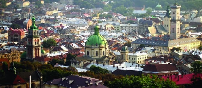 Не охороняється державою і не карається законом. Беззахисність історичного Львова