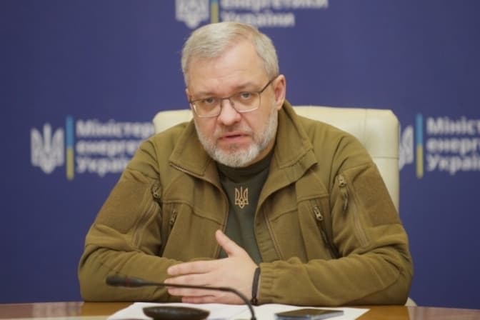 Чи планують в Україні відключення світла на Різдво: відповідь Міненерго