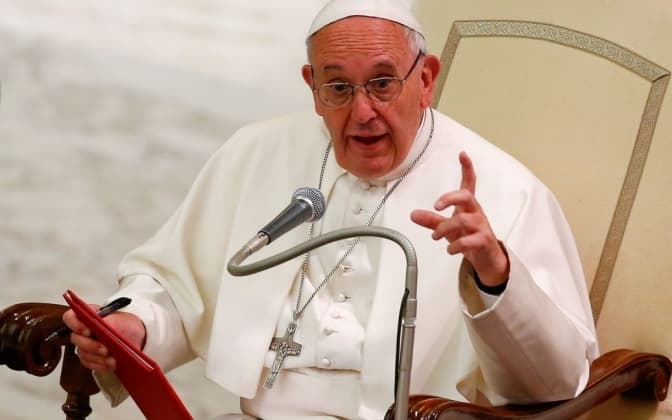 «Запитуймо себе, що я роблю для України?» Папа Римський звернувся до прочан