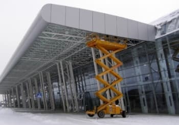 Новий львівський аеротермінал готовий на 90%. ФОТО