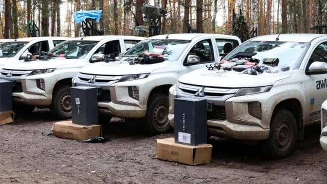 Київщина передала ЗСУ 45 позашляховиків