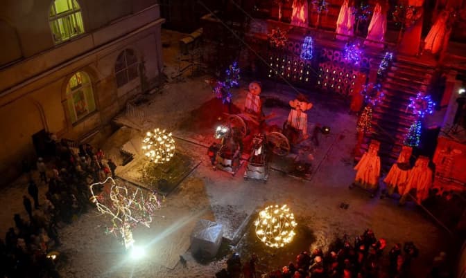 На Новорічні та Різдвяні свята львів'янам покажуть вогняне та лазерне шоу