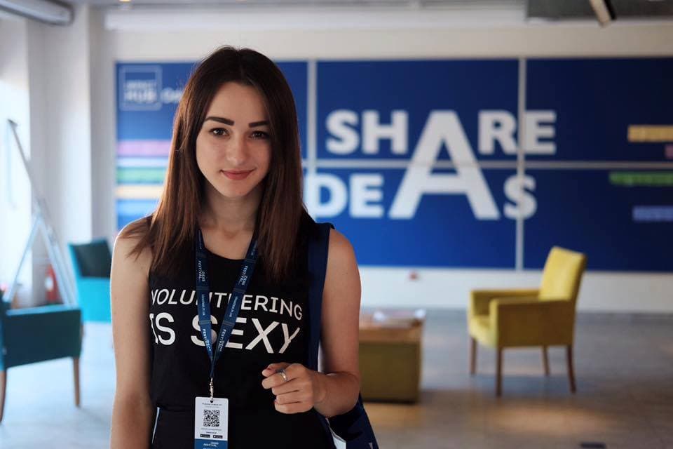 Супергероєм може стати кожен. Як залучити українців до волонтерства