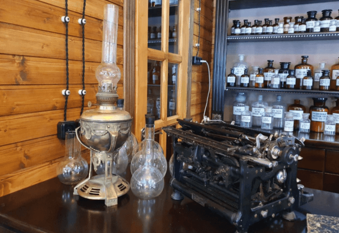 У Бориславі відкрили музей-аптеку на честь винахідника гасової лампи